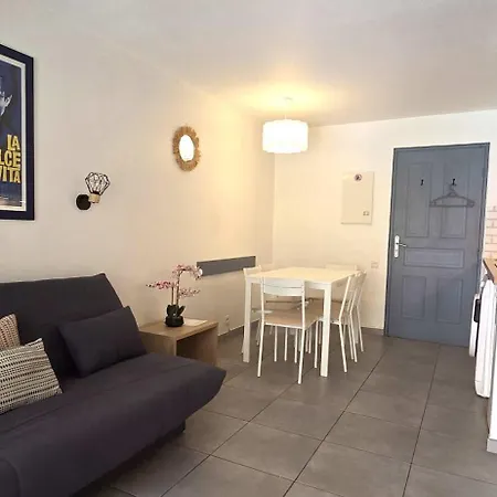 Cb161 Terrasse Piscine & A Pied - *